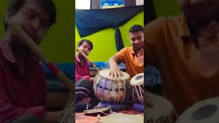 Flute and tabla jugalbandi #tablalover #zakirhussain #fluteringtone #jugalbandi #flutemusic #viral