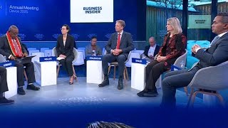 Berbicara tentang Kendaraan Listrik (EV) di World Economic Forum 2025