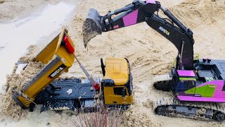 Amazing RC excavator try to help dump truck was stuck in the deep mud and very hard to assist