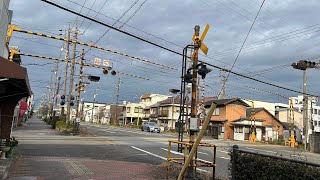 養老鉄道　踏切信号付きのオーバーハング踏切