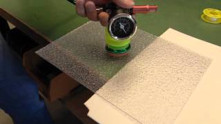 piGRIP® suction cup lifts a very rough plastic sheet - Piab