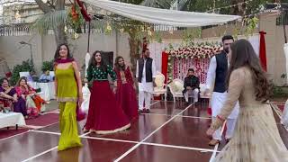wedding dance /shadi dance /haat ja samne se teri bhabi khari ha