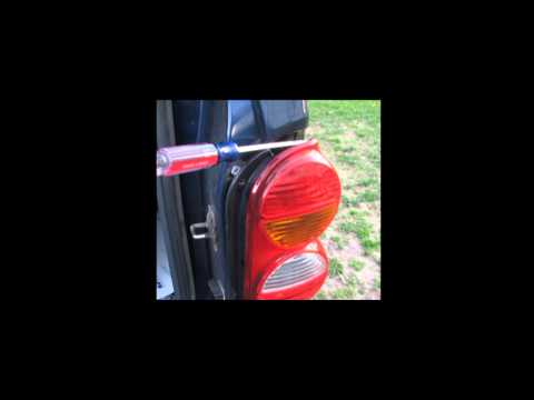 2004 Jeep Liberty Tail light change 2004 Jeep Liberty Tail light change