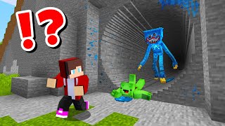 JJ and Mikey vs HUGGY WUGGY SCARY TUNNEL CHALLENGE in Minecraft / Maizen Minecraft