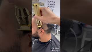 תספורת גבר ברבר שופ מכונת תספורת babyliss gold