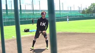 17.7.15　ロッテ浦和　田原通訳サントスとキャッチボール