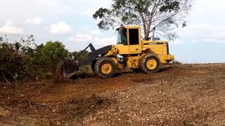 VOLVO L70D na juquira