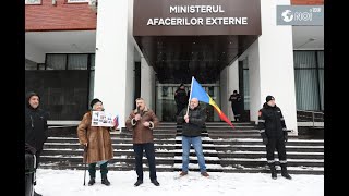 Протест в Кишинёве против закрытия Российского центра культуры