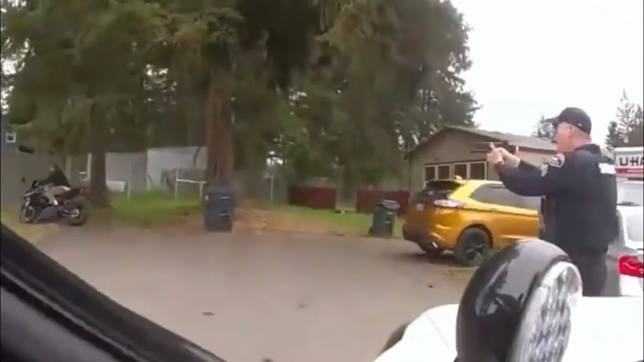 Bodycam: Deputy Shoots Fleeing 19YO Pursuit Suspect. Pierce County, WA ...