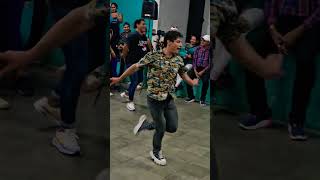 buen bailongo de David veanlo 🎵🎼🎶🎵🎼🎶👍 #music #dance #baile #show #shorts #short