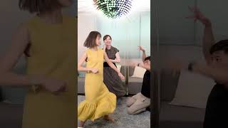 美女たちが通ります #Shorts #tiktok #近藤夏子 #宇賀神メグ