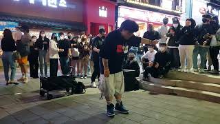 20220427 HONGDAE BUSKING 홍대 관객(audience)과 함께하는 버스킹 06 - 쿠마(KUMA)군의 팝핀댄스!~