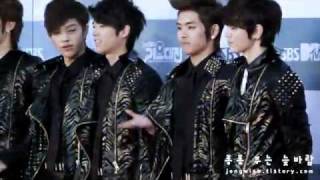 [FANCAM] Infinite SBS 가요대전 Red Carpet 111229