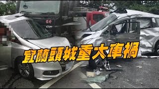 休旅車違規迴轉 砂石車直撞1死5重傷 | 台灣蘋果日報