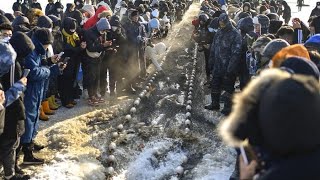 Winter fishing season opens at Jingpo Lake, NE China