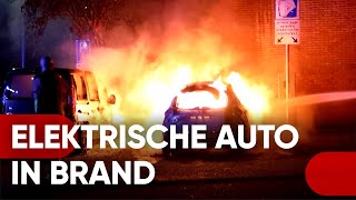 02-10-2023 Hoofddorp - elektrische autobrand Groote Belt