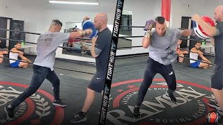 DAMN! DAVID LEMIEUX DROPPING HUGE BOMBS ON THE MITTS DURING WORKOUT!