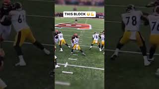 Jaylen Warren delivers HUGE block to Bengals linebacker! 😱💪 #shorts #steelers