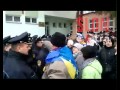 sukob policije i radnika ispred zgrade skupštine tk 11.02.2015.