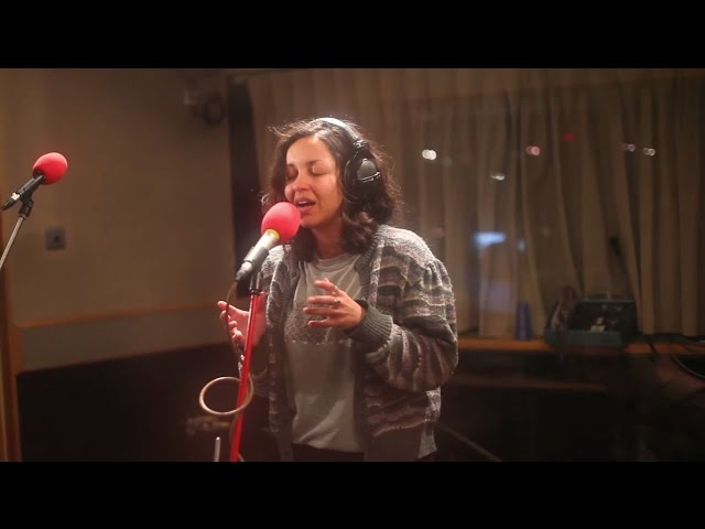Clean Bandit - Birch (feat. Eliza Shaddad) Clean Bandit - Birch (feat. Eliza Shaddad)