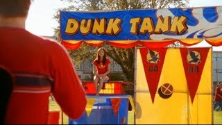 Clark & The Dunk Tank -- (Smallville - S4; E3)