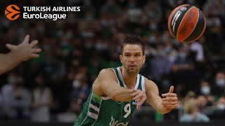 Mantas Kalnietis records his first EuroLeague double-double!