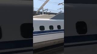 新山口駅をのぞみが300キロで通過‼︎