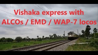 విశాఖ ఎక్స్‌ప్రెస్ Visakha exp | ICF coaches with ALCOs / EMD / WAP-7 locos | mps action @ Ghatkesar