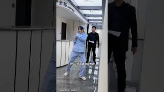 (重传)小岳又被经理指责了 #shorts #dance #dancevideo #nurses #护士跳舞