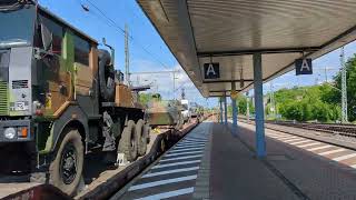 Hier zu sehen ist ein Militärzug in richtung Eisenach