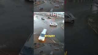 Врезался в полицию