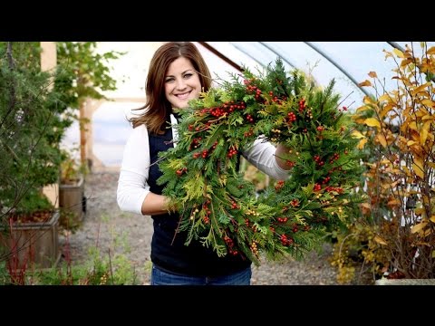 Make Your Own Christmas Wreath This Holiday! Make Your Own Christmas Wreath This Holiday!