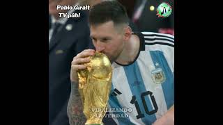 Argentina Campeon Mundial / Messi besa la copa y los relatores de TyC y TV publica, se vuelven locos