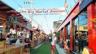 Street foods at The Big Market Jomtien in Pattaya.ตลาดใหม่ จอมเทียน \