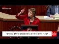 i stand before you as a proud jew jan schakowsky gives fiery speech in support of ilhan omar