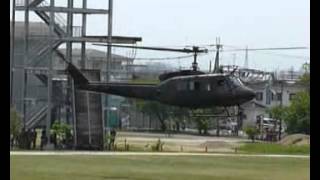 20120429 信太山駐屯地記念行事　UH-1Jの着陸