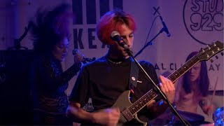 Queen Zee - Hunger Pains (Live on KEXP)