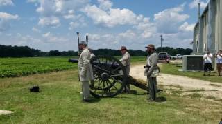 Firing the Chester Cannon - An Original Confederate 10 lb. Parrot Rifle from the Civil War