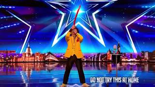 Unbelievable Japanese Magic Show | Swallowing Balloon | Shoukat Khan Official |