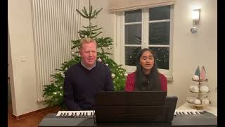 Wir freuen uns auf Weihnachten! Henning Rehbaum singt mit Renae George aus Virginia/USA am Piano 🎶