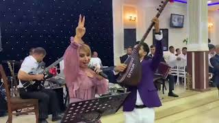 Elnarə Abdullayeva \u0026 Ceyhun Sazmen - Bax bele bir Toy istərəm