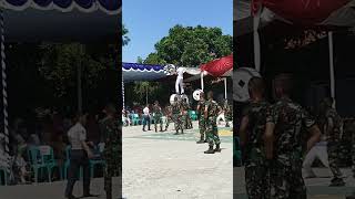 Drumband gita taruna dari smkn 1 puring pada acara wisuda angakatan 16