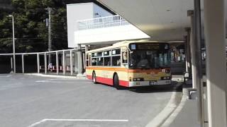 ＜神奈川中央交通＞と24（横浜200か1405 KL-MP37JM） 大船駅　2014/6/14撮影