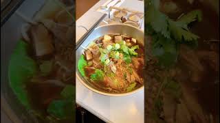 ร้านไทยในลอนดอน Thai Restaurant in London #thaifood  #london  #shorts