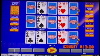 Video Poker: Triple Play - Deuces Wild Poker All Hands Progressive Play Session