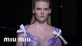 Miu Miu Fall/Winter 2016 Fashion Show