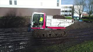 Takeuchi TCR50 en de New Holland T4050F