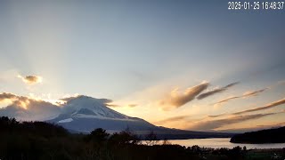 2025年1月25日の富士山と山中湖の1日を100秒で紹介 #富士山 #山中湖 #ライブカメラ