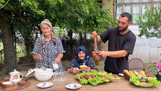 RURAL CAUCASIAN VILLAGE LIFE | GRANDMA COOKING 2 LAMB'S LEG IN TANDOOR | COUNTRYSIDE LIVING