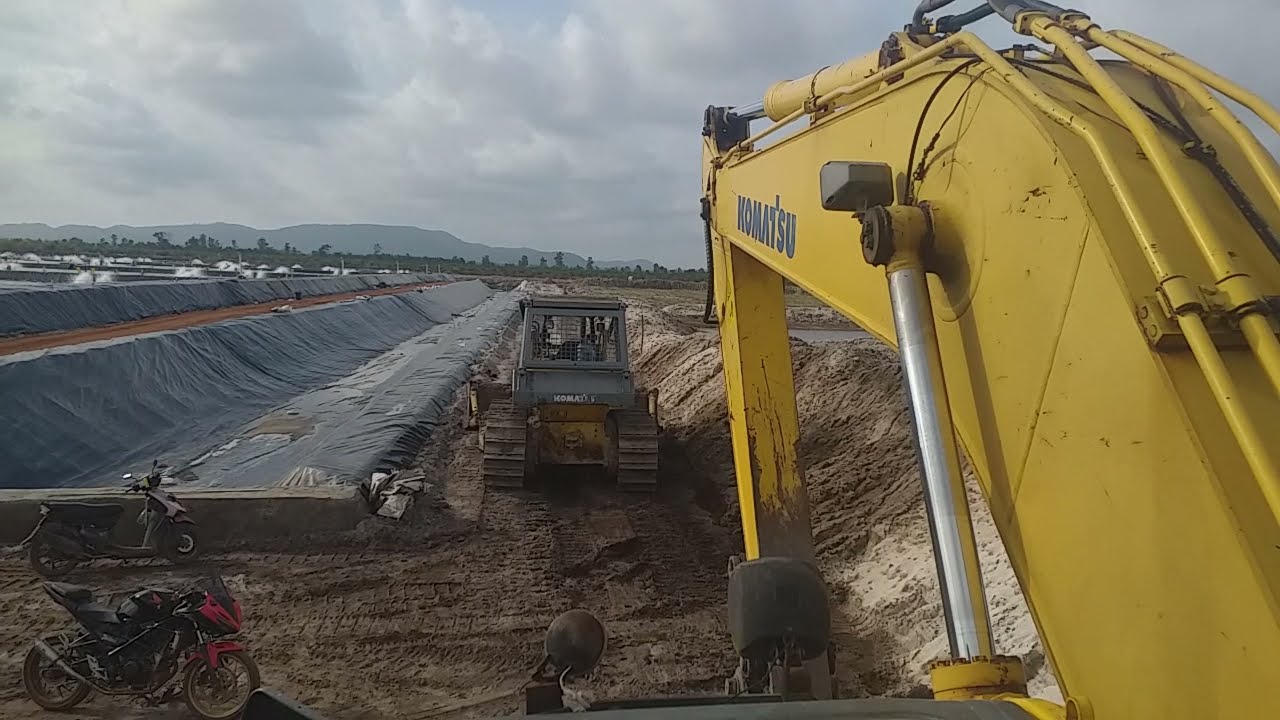 Proyek Pembuatan Tambak Udang Modern Bangka Belitung #excavator - YouTube